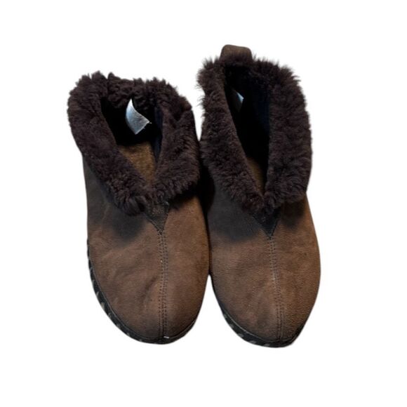 Cabela's SUEDE SHEARLING ANKLE BOOTIES SLIPPERS 82-0098 Men's Brown Size 11W‎ - Picture 1 of 8